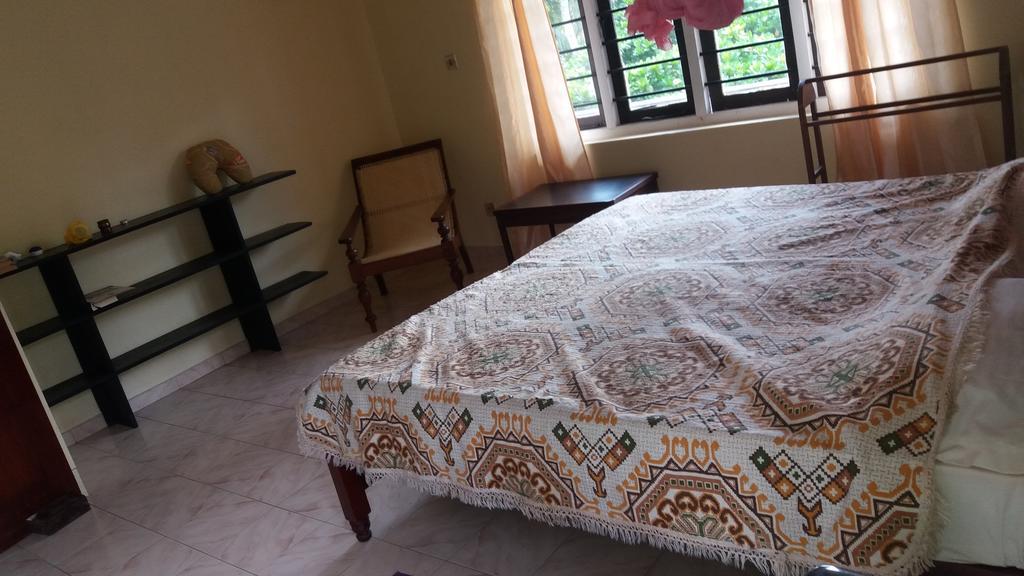 4 Seasons Guesthouse Hikkaduwa Extérieur photo