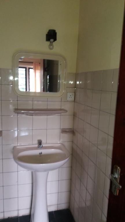 4 Seasons Guesthouse Hikkaduwa Extérieur photo